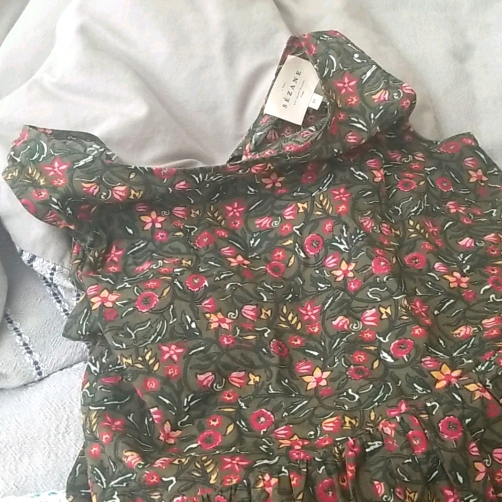 Sezane fifi dress in khaki floral. EUC